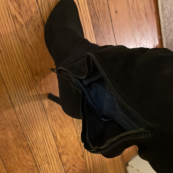 Black suede zippered boots size 8W 4 inch heels sexy knee length - Picture 5 of 10